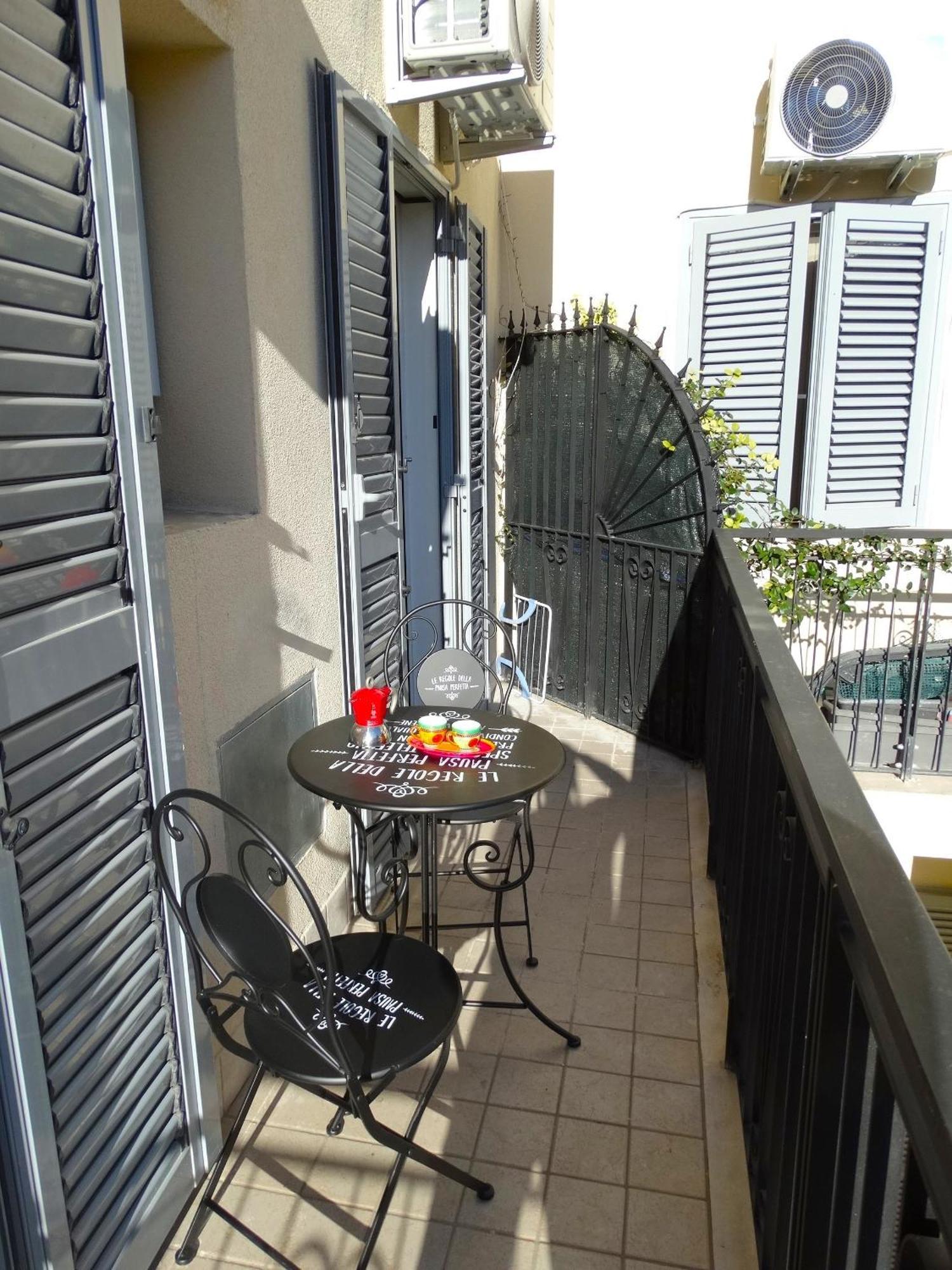 Appartement Domus Dino à Rome Extérieur photo